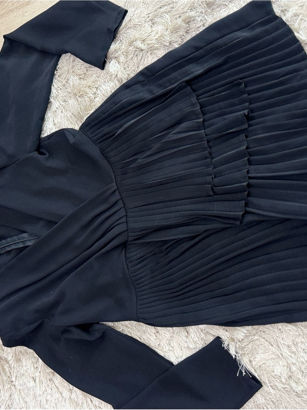Zara Black Long-Sleeve Pleated Midi Dress